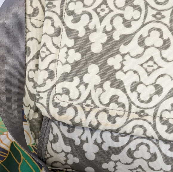 Petunia Pickle Bottom Diaper Bag - Picture 3 of 6